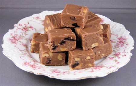 Chunky Fruit & Nut Fudge