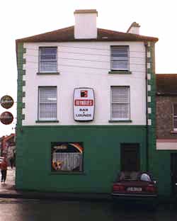 Chris Reynolds Pub