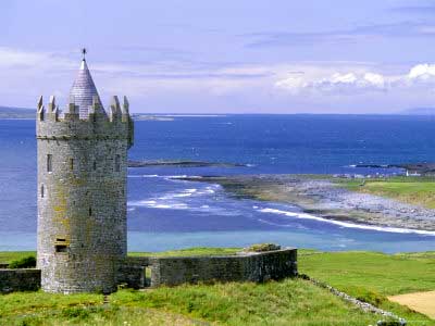 Doonagoore Castle, County Clare, Munster, Republic of Ireland (Eire), Europe