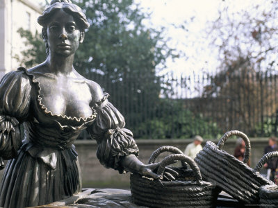 Bronze Statue of Molly Malone, Grafton Street, Dublin